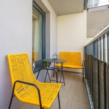 Color Apartament Kolorowy Lägenhet Kołobrzeg
