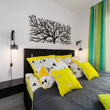 Lägenhet Color Apartament Kolorowy Kołobrzeg
