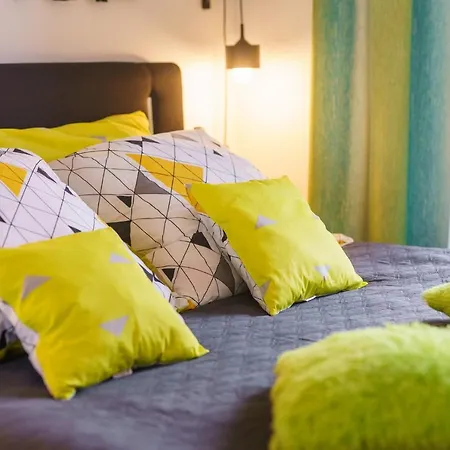 Lägenhet Color Apartament Kolorowy Kołobrzeg