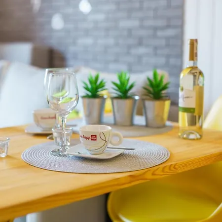 Color Apartament Kolorowy Lägenhet Kołobrzeg